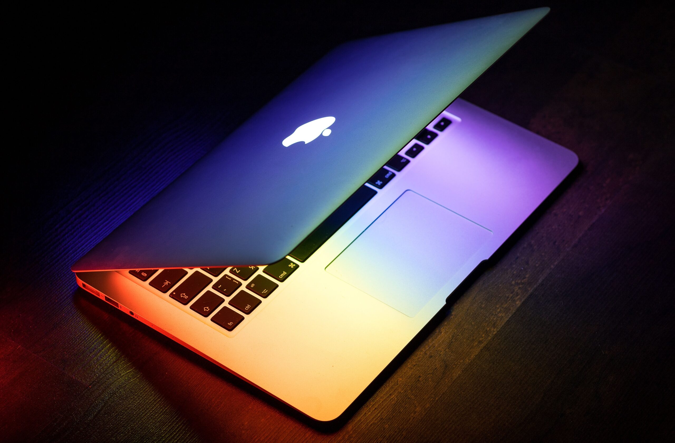 10 Best MacBook Accessories in 2024
