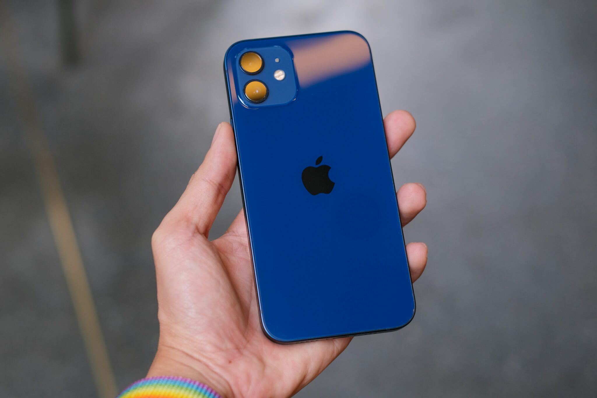iPhone 12 azul