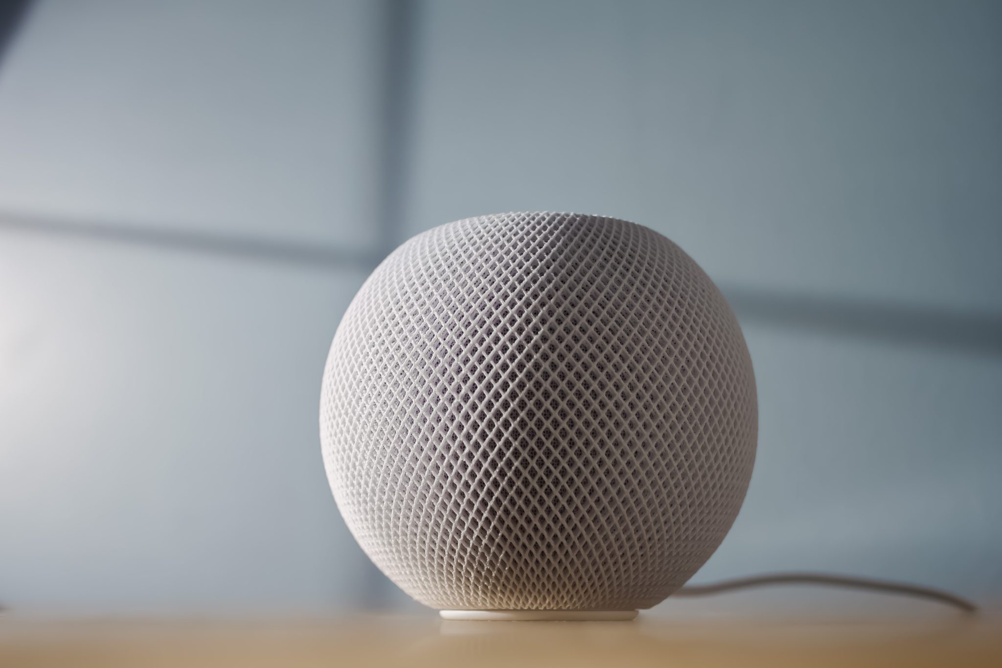 HomePod mini plugged in